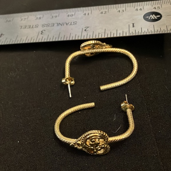 3 vintage AVON earrings - Picture 5 of 6